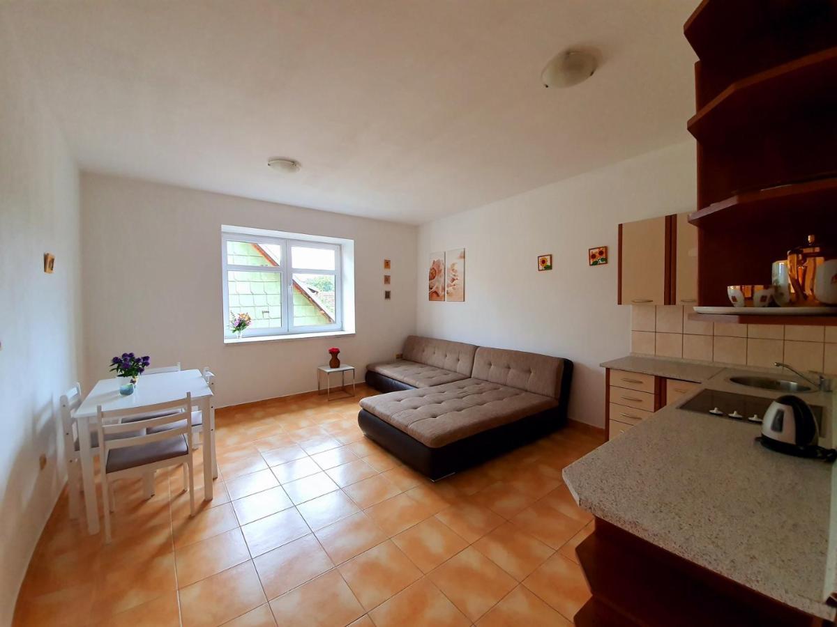 Apartman U Slunecnice Husinec  Luaran gambar